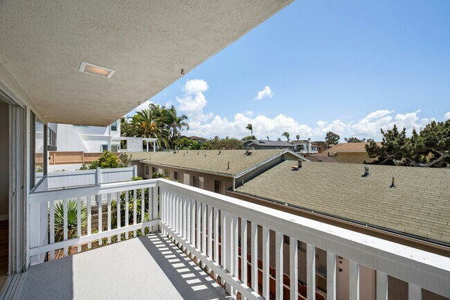 Building Photo - 2508 Aviation Blvd