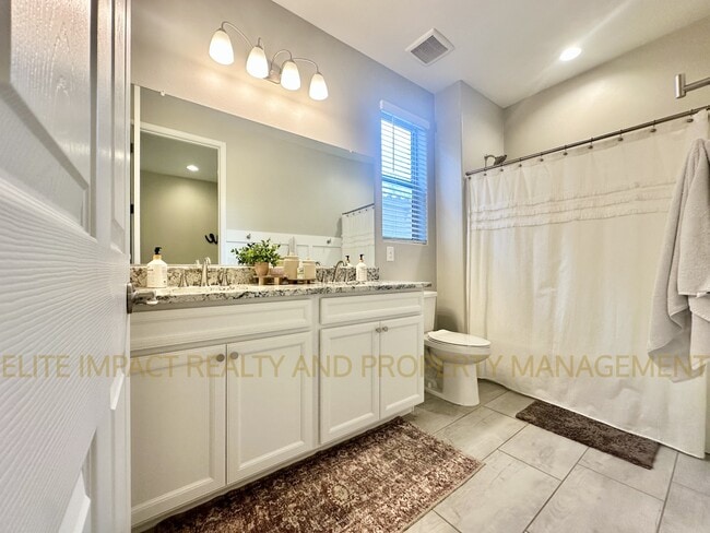 Building Photo - 6715 E Via Arroyo Azul