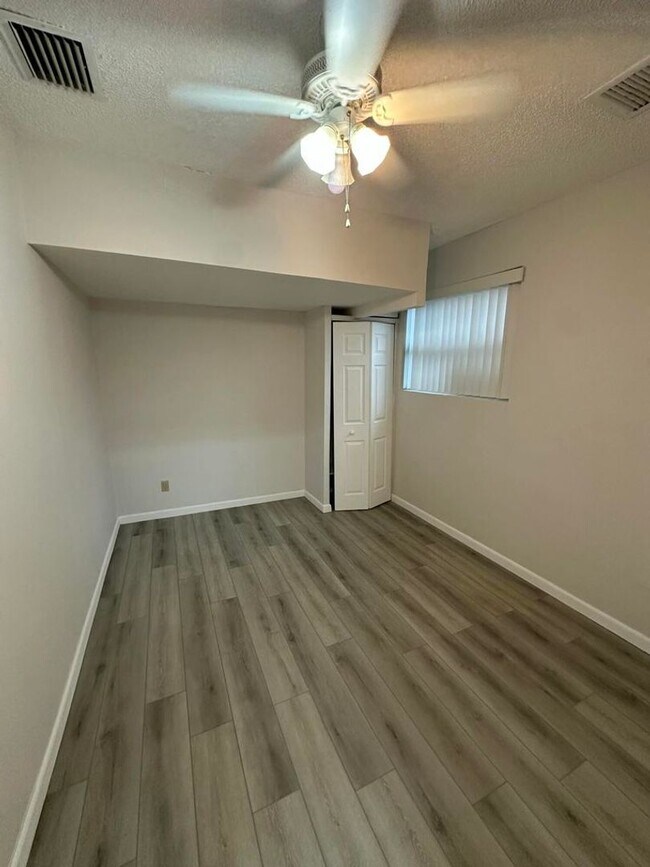 Building Photo - 3291 SW 4th St