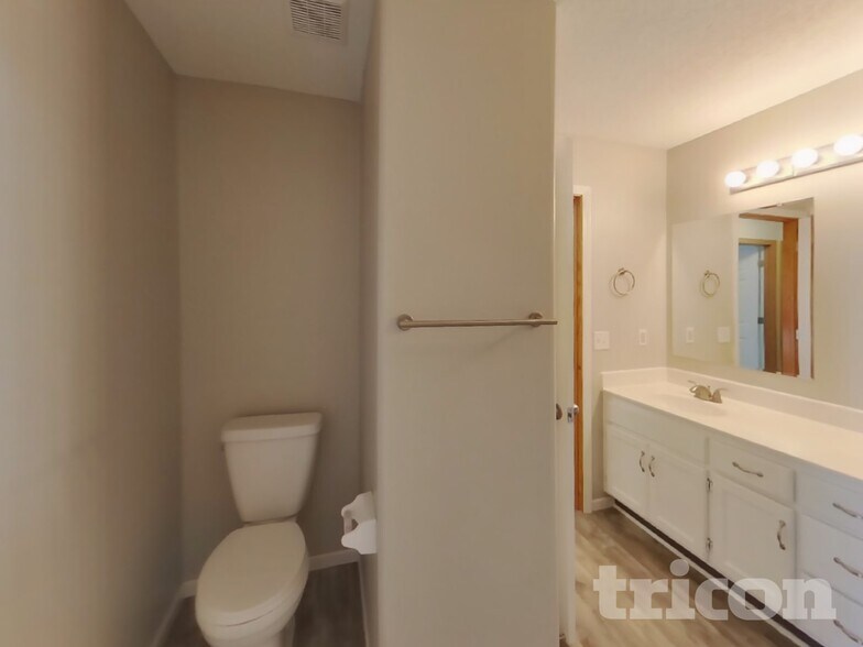 Building Photo - 2739 Zumbrota Cir NE