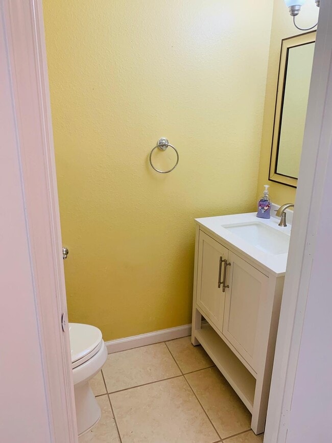 Building Photo - 8110 San Carlos Cir