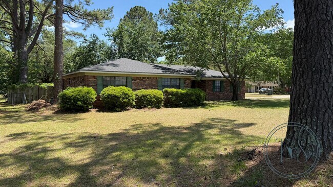 Building Photo - RATE DROP ALERT! (was $2000/month)