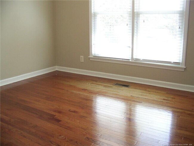 Building Photo - 6829 Towbridge Rd