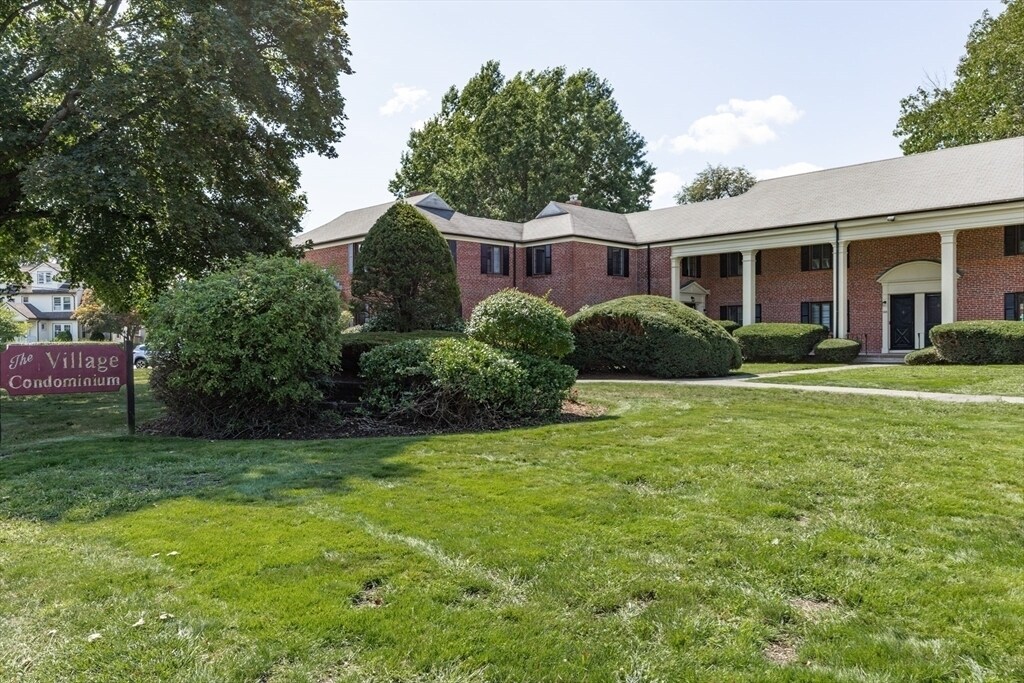 Front of property - 356 Lexington St