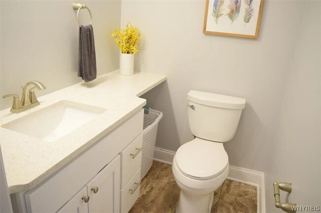 Building Photo - 6626 Erie Rd