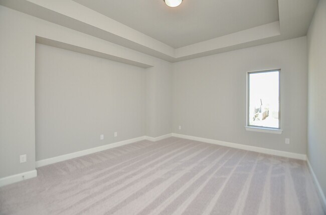 Building Photo - 7610 Blue Finch Ln