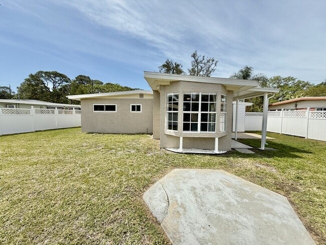 Building Photo - 5045 Osprey Ln