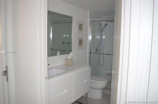 Building Photo - 19901 E Country Club Dr