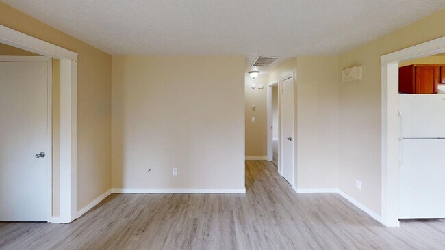 Building Photo - coh8110