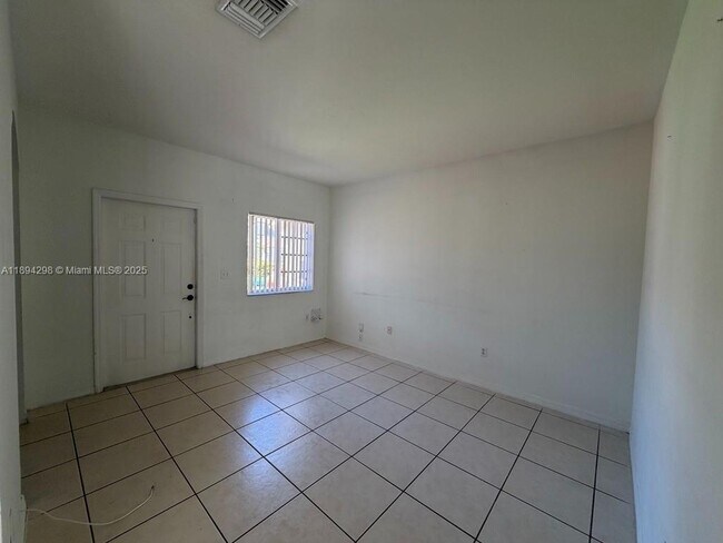 Building Photo - 14371 SW 136th Ave