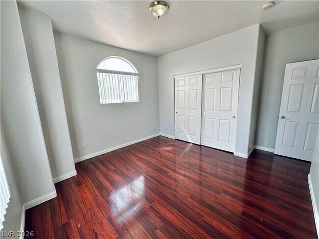 Building Photo - 7216 Winding Creek Dr