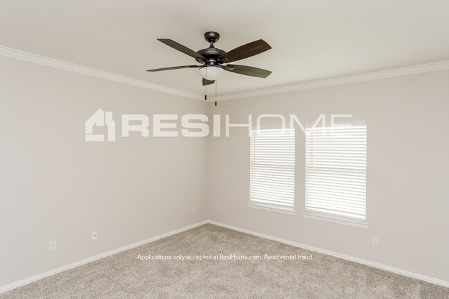 Building Photo - HOME FOR RENT!