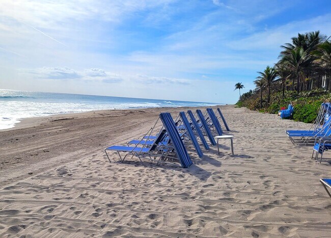 Building Photo - 3700 S Ocean Blvd