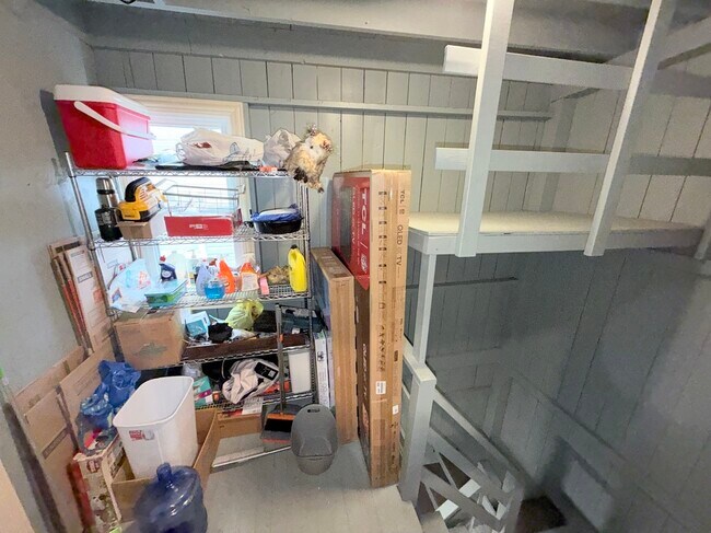 Building Photo - 4204 N Melvina Ave