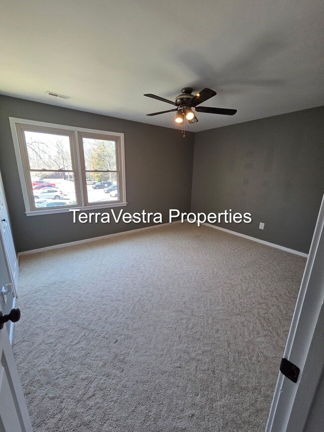 Building Photo - 3 Bed 2.5 Bath in Sicklerville! Eligible for $500 Security Deposit.