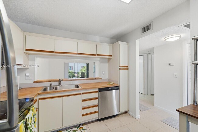 Building Photo - 2496 NW 89th Dr