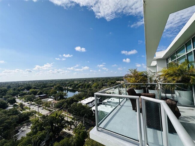 Building Photo - 101 S Eola Dr
