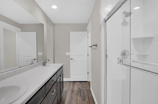 Building Photo - 3798 Venice Grove