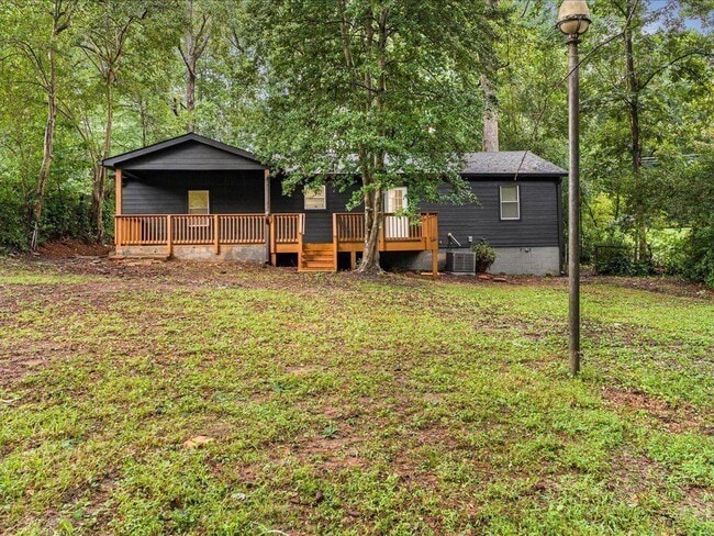 Building Photo - 5794 Pinecrest Rd SW