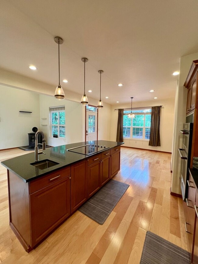 Building Photo - Stunning 3-Bedroom, 3-Bath Waterfront Home on the Chena River