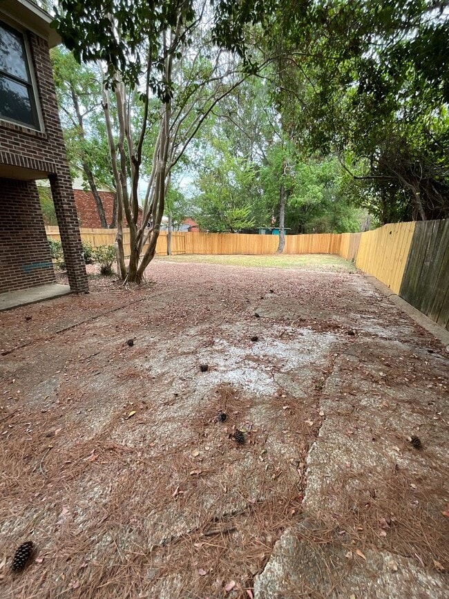 Building Photo - Cozy Townhome in Ridgeland