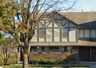 Building Photo - 7037 N Fisk Ct