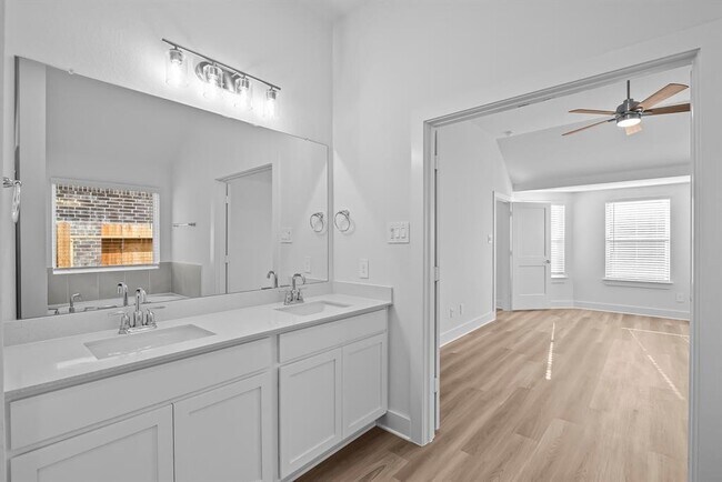 Building Photo - 562 Bluebell Maiden Ct