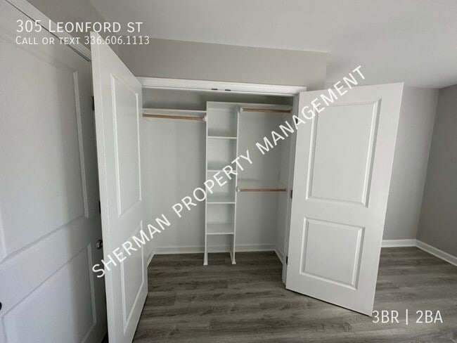 Building Photo - 305 Leonford St