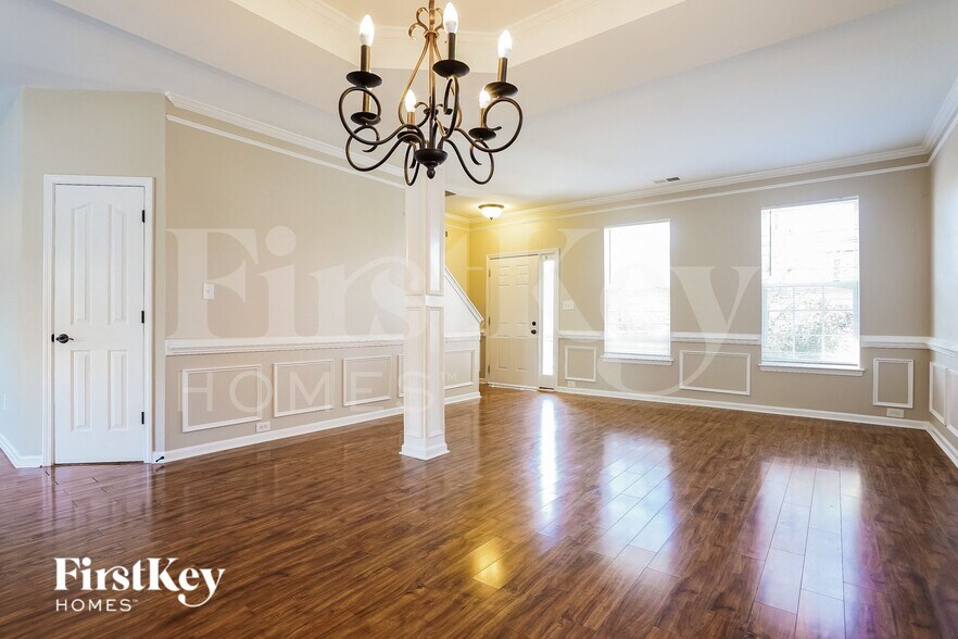 Building Photo - 1403 Paulonia Way