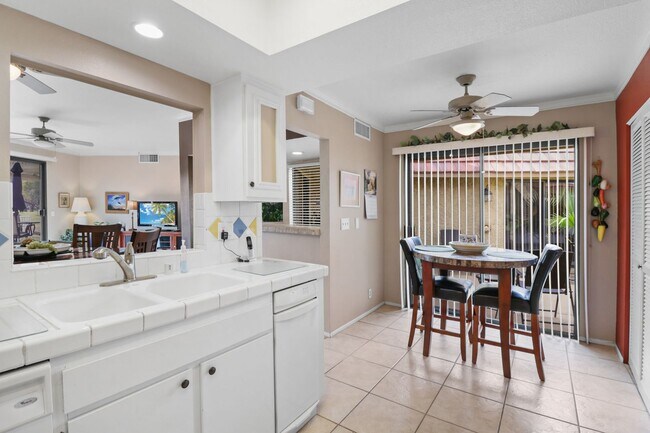 Building Photo - 68859 Paseo Real