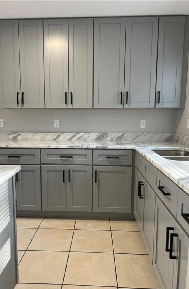 Building Photo - 2559 Chestnut Woods Dr