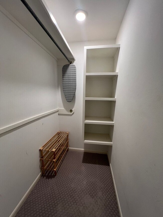 Building Photo - Spacious 3-Bedroom Home for Rent!