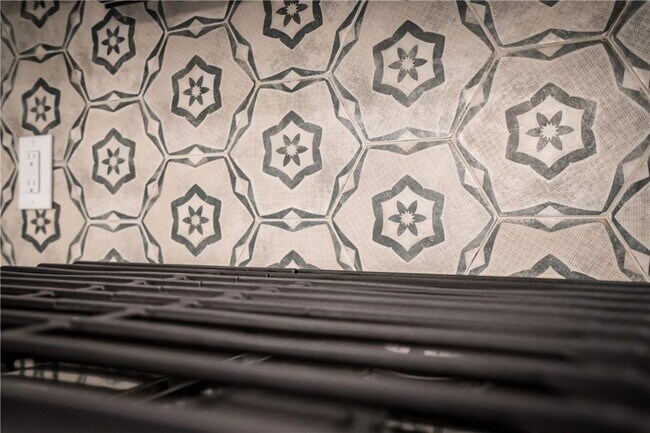 Building Photo - 6601 NW 150th Terrace