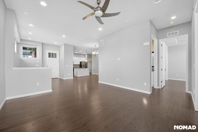 Building Photo - Luxury 3-Bedroom Legacy Ridge Living with Mountain Views