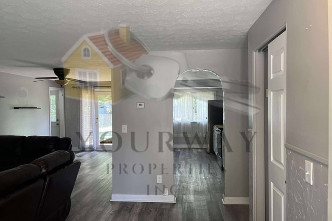 Building Photo - 62 Kenwick Dr