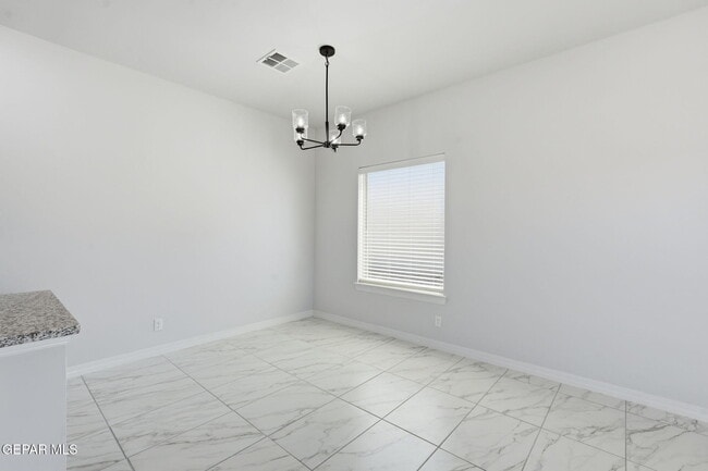 Building Photo - 909 Larkhall Pl