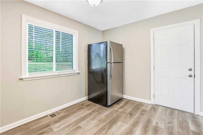 Building Photo - 1786 Inas Way