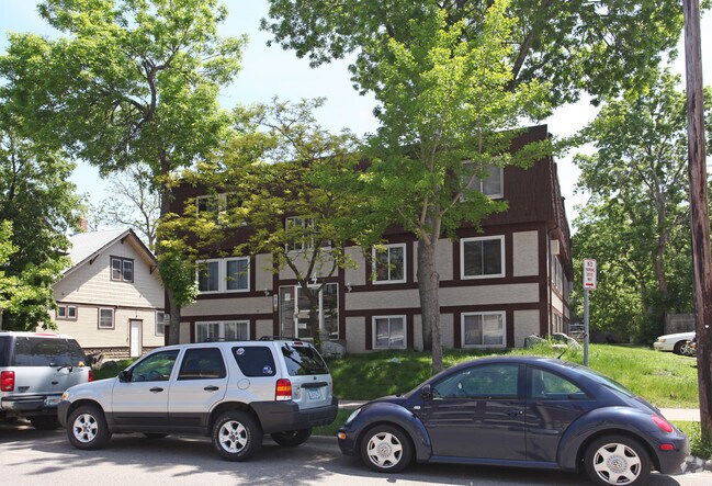 Building Photo - Hedberg Apartments