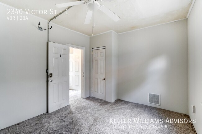 Building Photo - 2340 Victor St