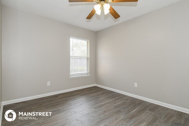 Building Photo - 611 Hibernia Oaks Dr