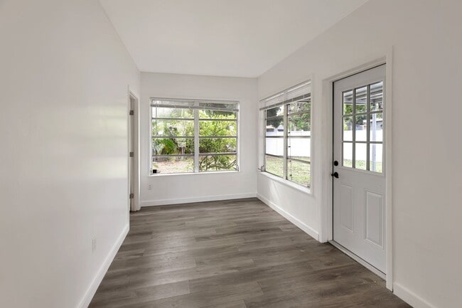 Building Photo - 3BR Pet-Friendly Rental w/ Large Fenced Backyard & Screened-in Lanai