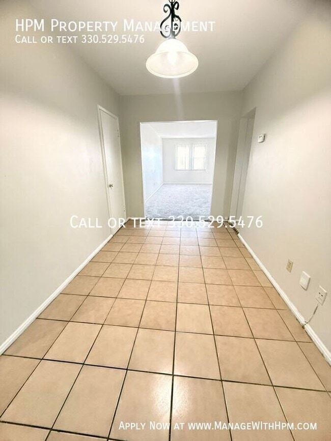 Building Photo - 3310 Warrensville Center Rd