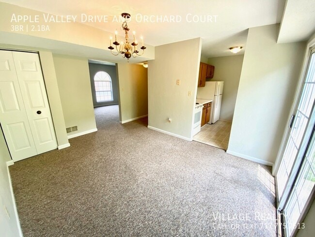 Building Photo - 710 Apple Valley Dr