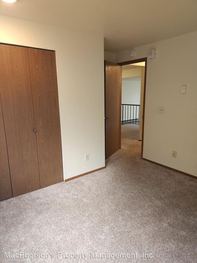 Building Photo - 2 br, 1 bath House - 9484 Redmond-Woodinvi...