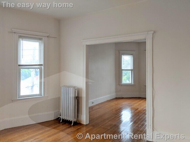 Building Photo - 104 Conwell Ave