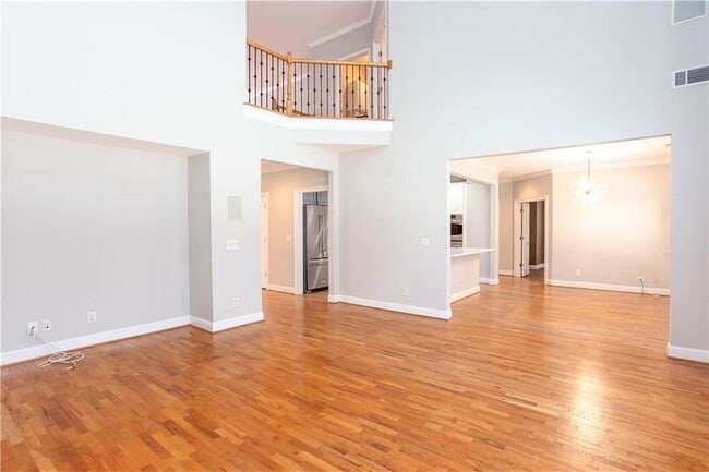 Building Photo - 3206 Windsor Lake Dr NE