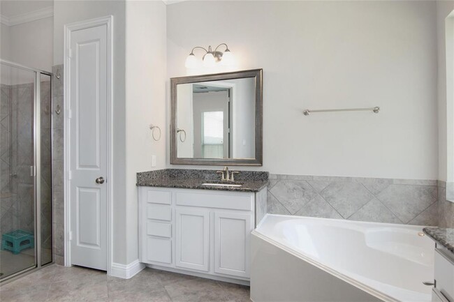 Building Photo - 28205 Bennett Pass Dr