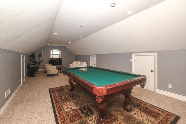 Building Photo - 21685 Merion Ct