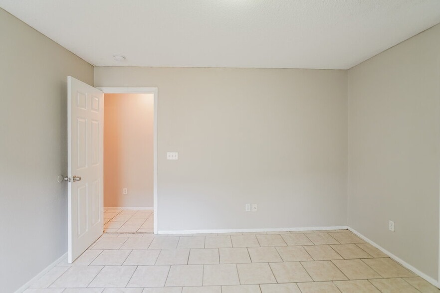 Building Photo - 13038 Prairie Meadows Dr