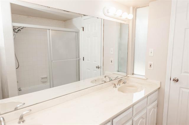 Building Photo - 105 Tanglewood Ln